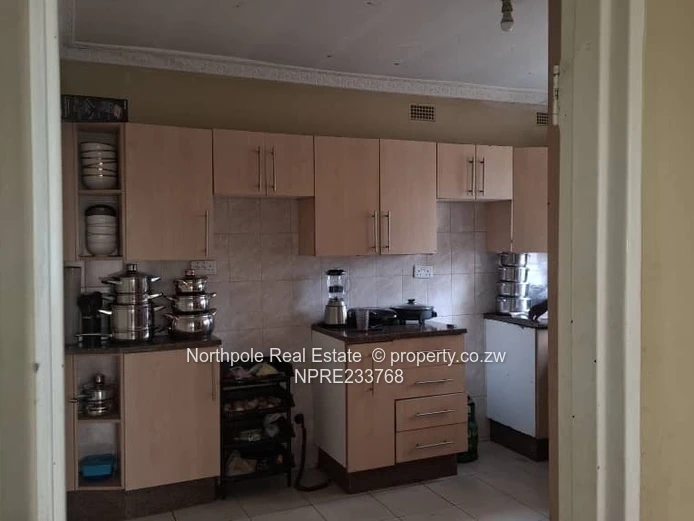 To Rent Cabs Budiriro 4