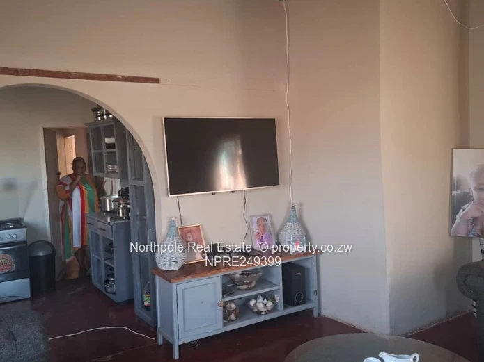 Kuwadzana Extension For A Small Family