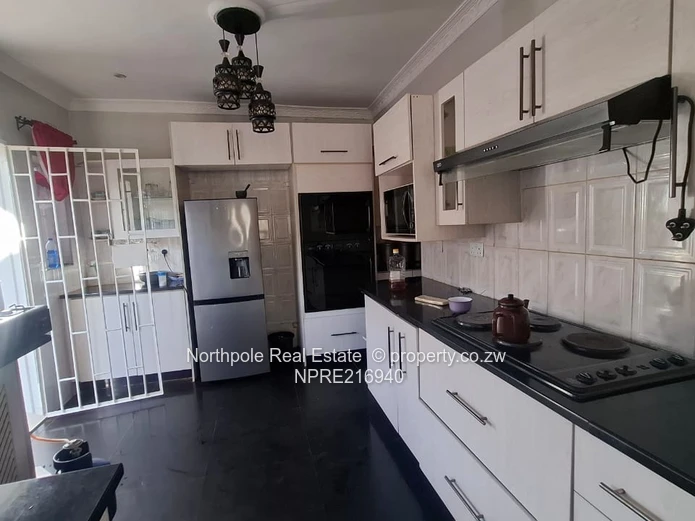 Modern And Spacious For 01 May ,Close To Herentals School
