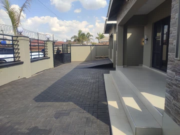 4 Bedroom House