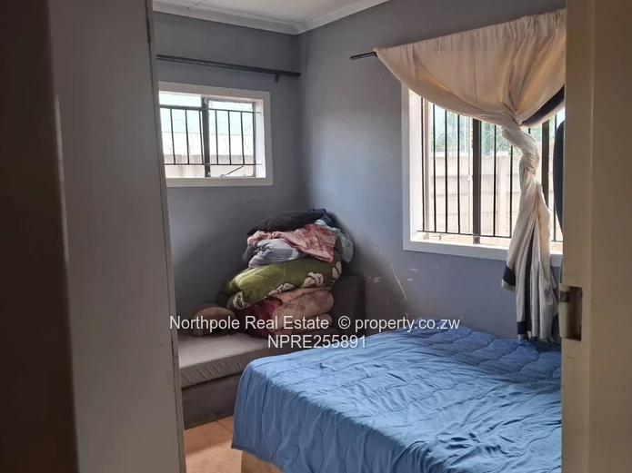 Craneborne House to rent