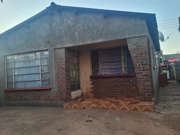 5 Bedroom House