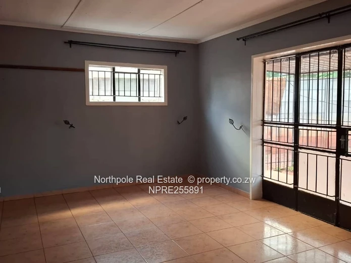 Craneborne House to rent