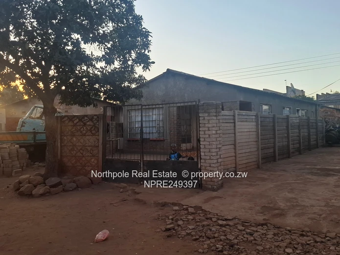 Kuwadzana 4  Perfect For Investors &  First Time Owners!!! (Sole Mandate)