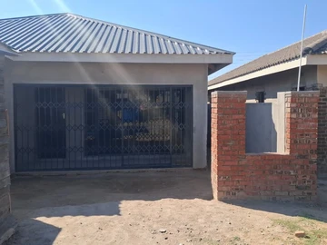 6 Bedroom House