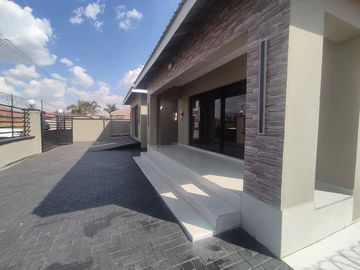 4 Bedroom House