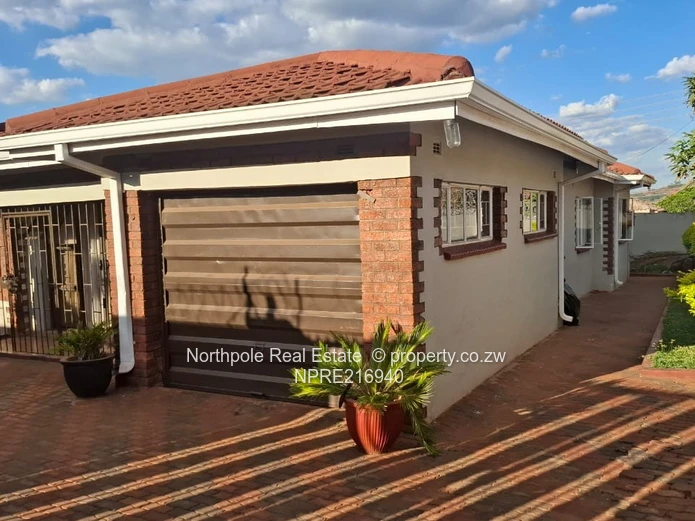 Modern And Spacious For 01 May ,Close To Herentals School